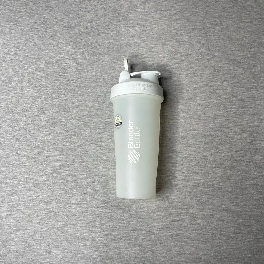 BlenderBottle Classic V2 28 Oz Shaker Bottle
